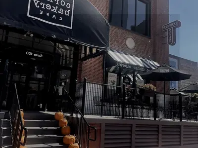 Corner Bakery