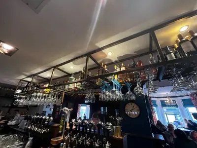 Jamaica Inn Bar & Grill