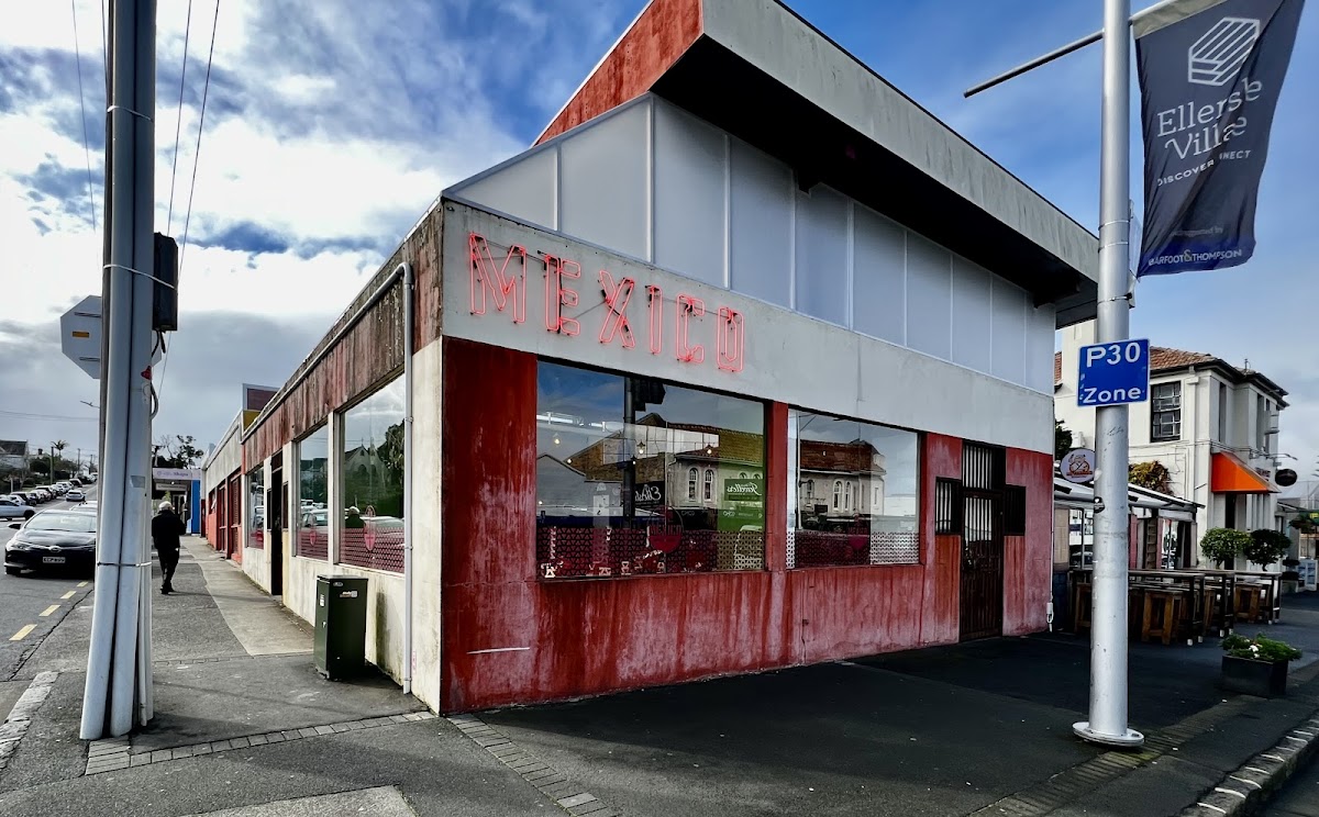 Mexico Ellerslie (nearest Mexico to Manukau, ~10 min north)