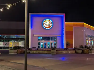 Dave & Buster's