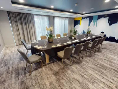 Holiday Inn