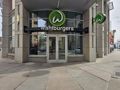 Wahlburgers