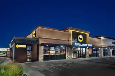 Buffalo Wings & Rings