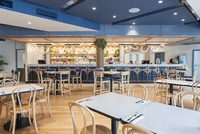 Benowa Tavern