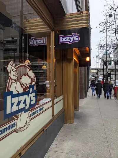 Izzy's