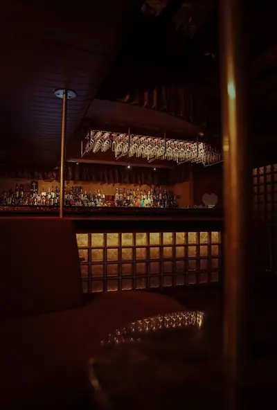 Dreams on Crown Bar & Restaurant