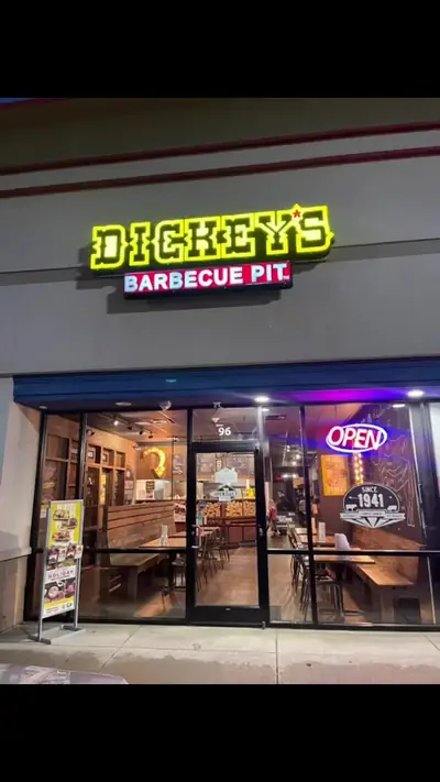 Dickey's Barbecue Pit