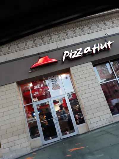 Pizza Hut
